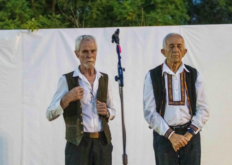 Široki Brijeg: Brojni posjetitelji uživali u večeri folklora u Kočerinu