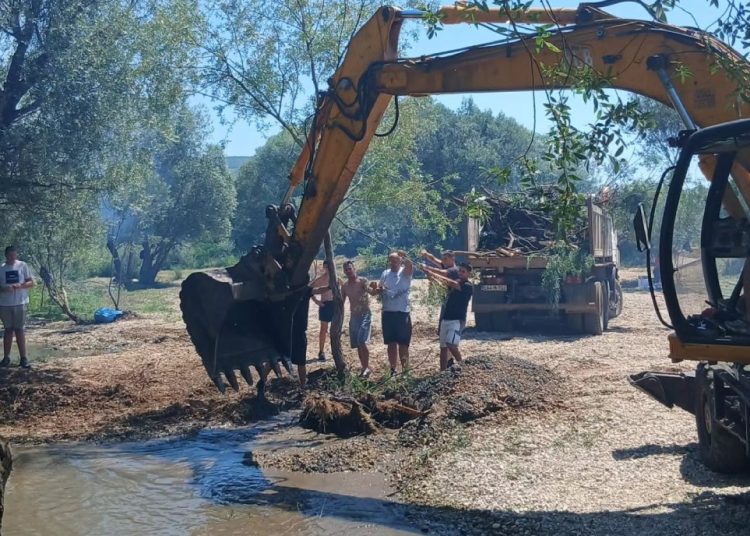 Široki Brijeg: DVD-ovi Jare i Uzarići obnovili kupalište na Mostarskom blatu