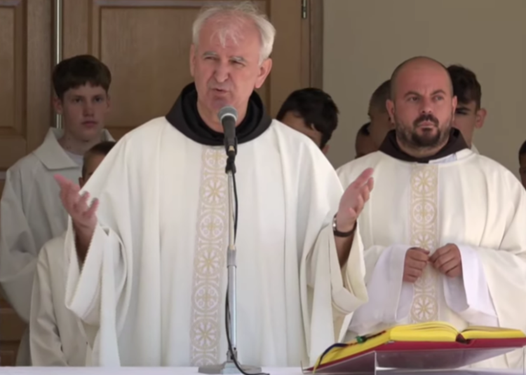Široki Brijeg: Uzarići proslavili blagdan svetog Ante uz okupljanje brojnih vjernika