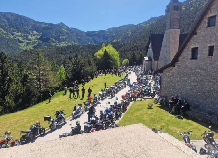 Stotine motorista na Blidinju: Održano peto motohodočašće u Masnoj Luci