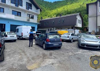 Akcija „Fingiranje 2“: Uhićene dvije osobe zbog lažiranja prometnih nesreća i prijevara s osiguranjima