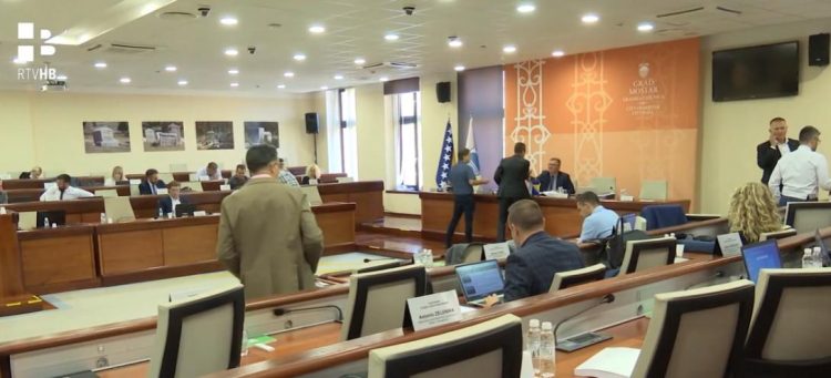 Političke tenzije u Mostaru: Sjednica o Zračnoj luci završila bez odluke