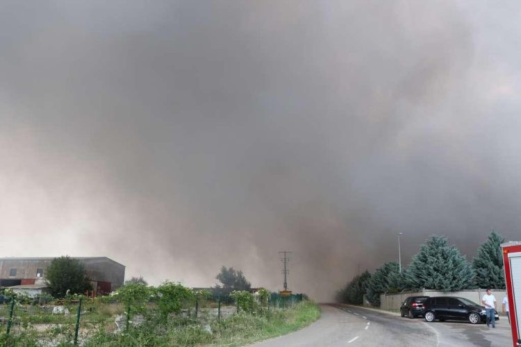 Požar na mostarskoj deponiji Uborak lokaliziran, nema opasnosti od širenja