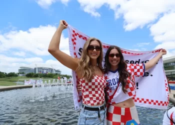 Širokobriježanka muža ostavila kod kuće i otišla na utakmicu Vatrenih u Dallas