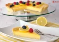 Savršeni tart od limuna s kremastim punjenjem, idealan desert za tople dane