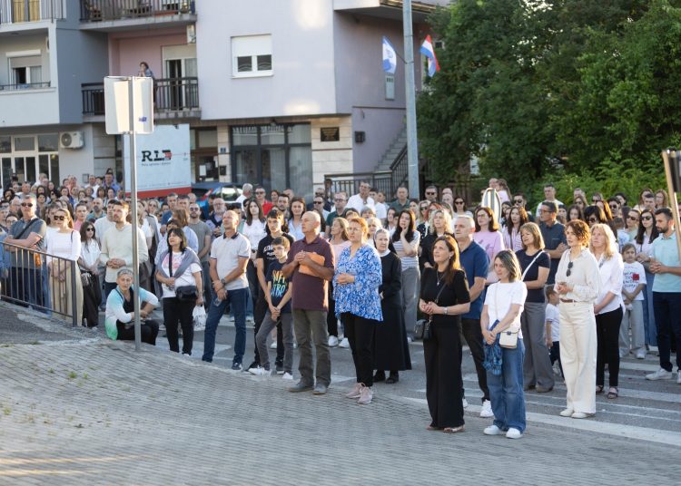 Tijelovska procesija okupila mnoštvo vjernika u Širokom Brijegu