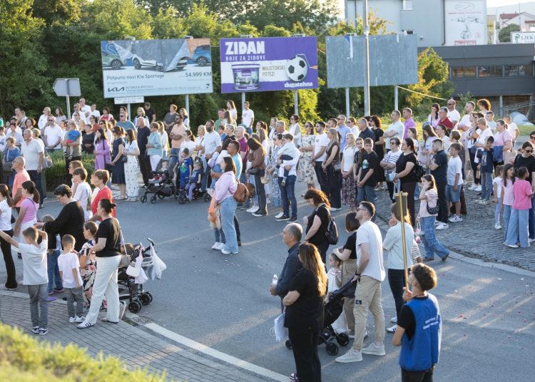 Tijelovska procesija okupila mnoštvo vjernika u Širokom Brijegu