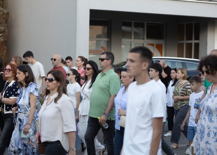 Tijelovska procesija okupila mnoštvo vjernika u Širokom Brijegu