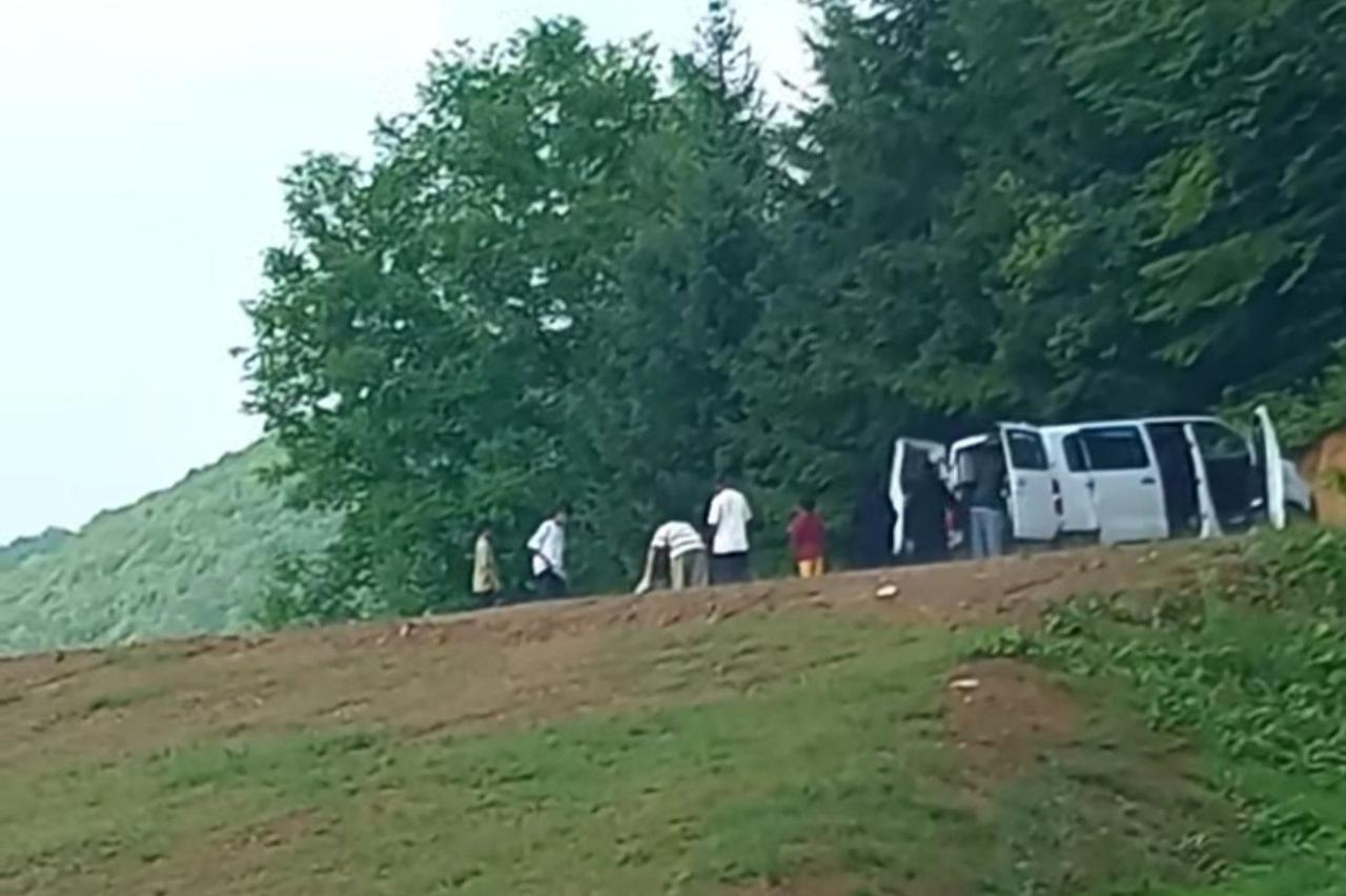 Ponovno provokacije: Arapi za vjerski obred odabrali privatni posjed Hrvata u Bučićima Ponovno provokacije: Arapi za vjerski obred odabrali privatni posjed Hrvata u Bučićima
