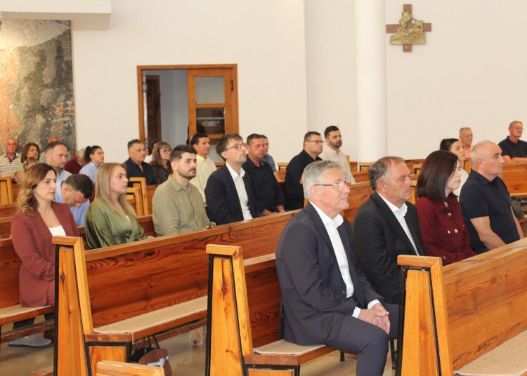 Obilježena 29. obljetnica smrti mr. Mate Bobana u Grudama