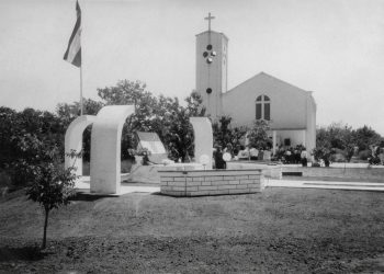Iz prošlosti: Otkrivanje spomenika žrtvama rata na Dužicama 1991.