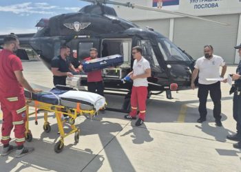 Angažiran helikopter: Beba stara samo dva dana prebačena iz Mostara na liječenje u Beograd