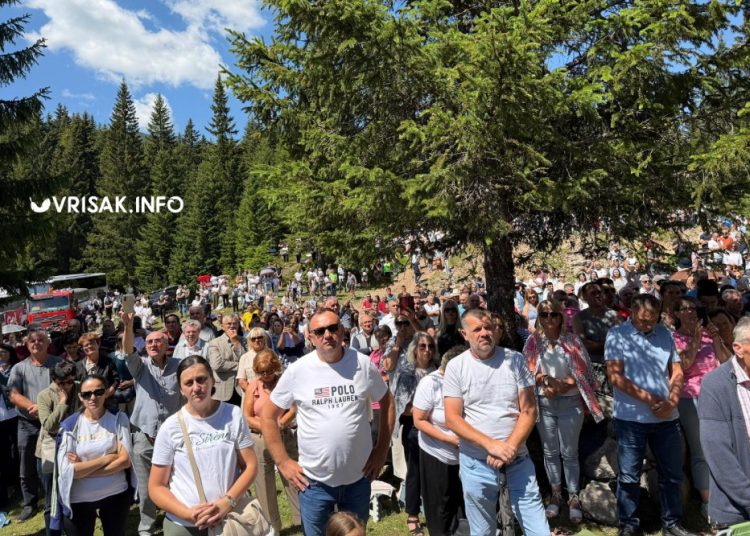 Divin dan na Kedžari okupio tisuće hodočasnika
