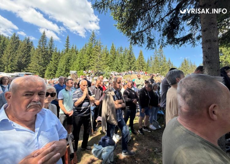 Divin dan na Kedžari okupio tisuće hodočasnika