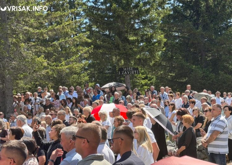 Divin dan na Kedžari okupio tisuće hodočasnika