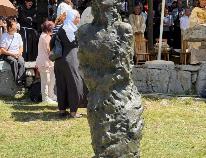 Divin dan na Kedžari okupio tisuće hodočasnika