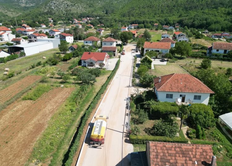 Grude: Asfaltira se dionica Bobanova Draga – Blaževići vrijedna gotovo 1,2 milijuna KM