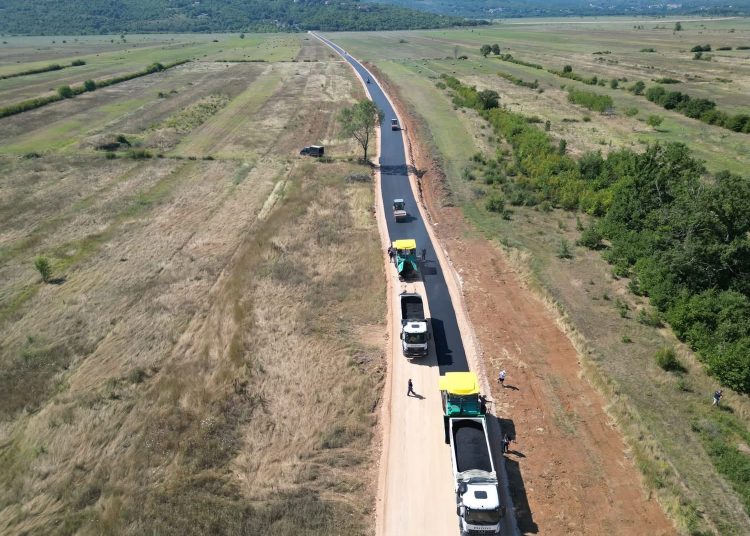 Grude: Asfaltira se dionica Bobanova Draga – Blaževići vrijedna gotovo 1,2 milijuna KM