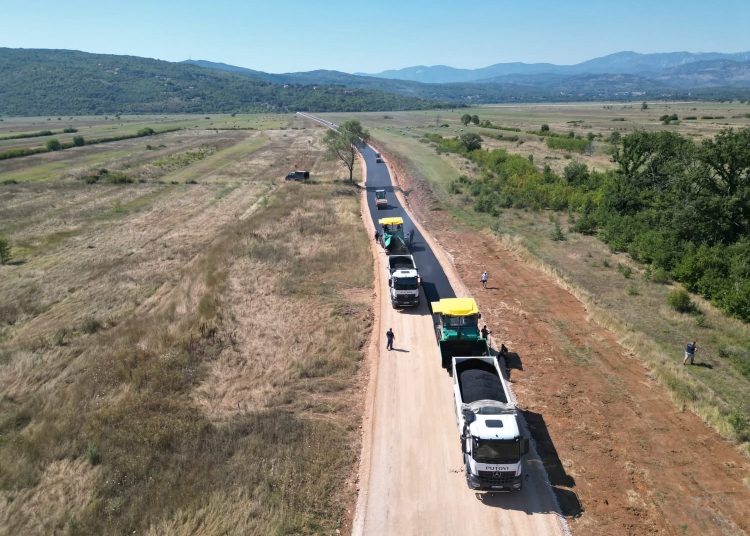 Grude: Asfaltira se dionica Bobanova Draga – Blaževići vrijedna gotovo 1,2 milijuna KM
