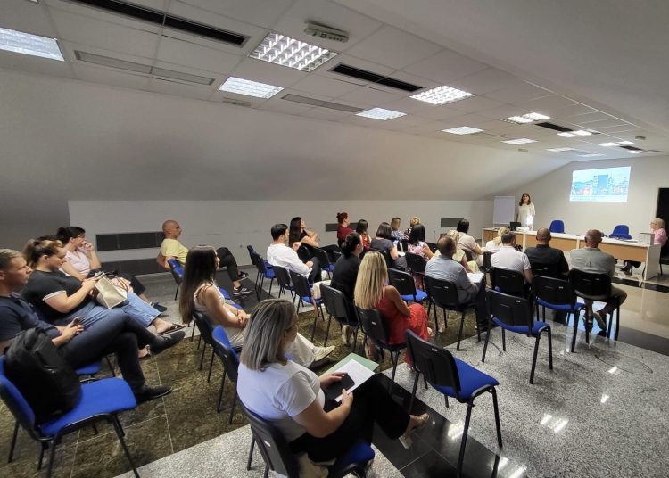 Liječnici primarne zdravstvene zaštite u HNŽ upoznati s novim modelom probira za rano otkrivanje raka pluća