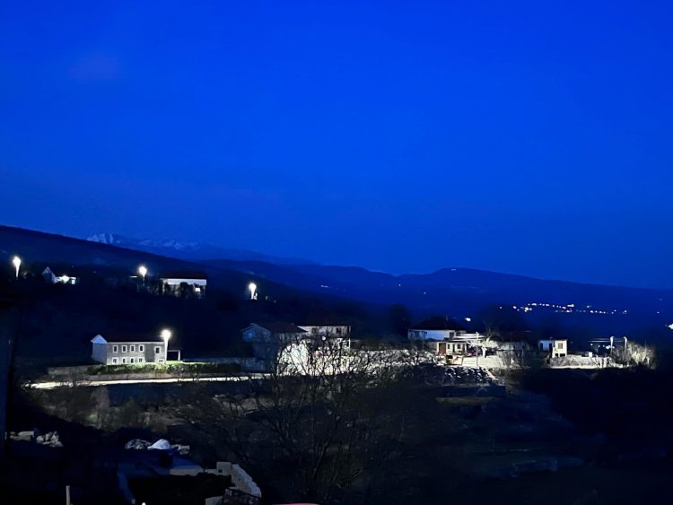 Mještani Kolobarića Doca pozivaju na pomoć: Već deset dana osjećaju neugodan miris u selu