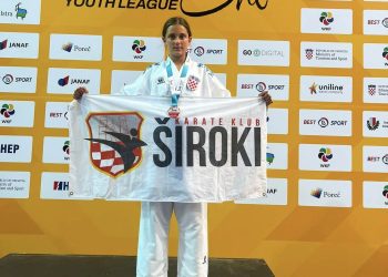 Mlada Širokobriježanka Iva Kožul osvojila broncu na prestižnom WKF Youth Cupu
