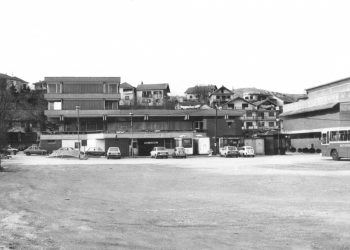Iz prošlosti Širokog Brijeg: Parking ispod hotela Park i autobusna stanica 1992.