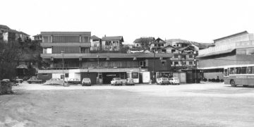 Iz prošlosti Širokog Brijeg: Parking ispod hotela Park i autobusna stanica 1992.
