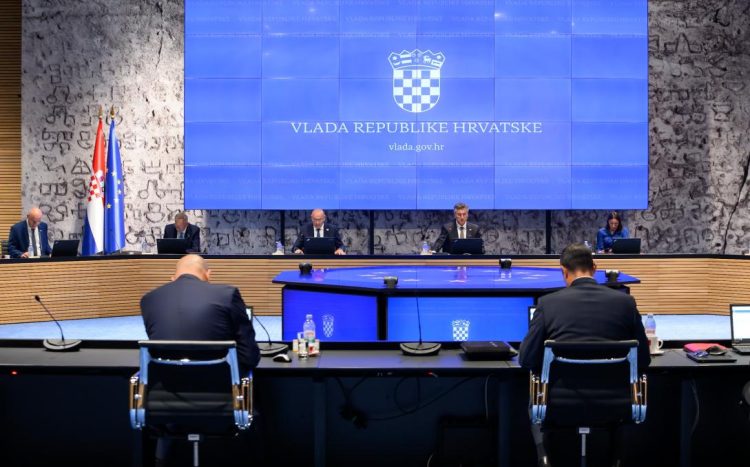 Stiže 16,1 milijun eura za projekte Hrvata u BiH: Široki Brijeg među dobitnicima
