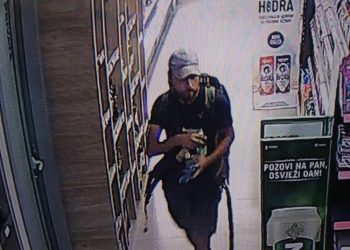 Ovo je muškarac za kojim policija traga zbog paljenja oltara u Međugorju