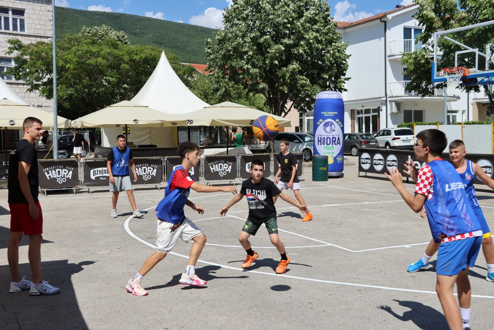 Posušje postalo epicentar ulične košarke: Počeo Streetball 2026. Posušje postalo epicentar ulične košarke: Počeo Streetball 2026.