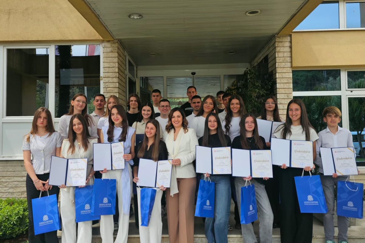 Najbolji od najboljih u ŽZH: Široki Brijeg ima najviše učenika generacije, slijede Ljubuški, Grude i Posušje Najbolji od najboljih u ŽZH: Široki Brijeg ima najviše učenika generacije, slijede Ljubuški, Grude i Posušje