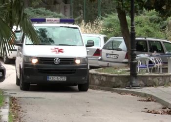 (VIDEO) “Ljudi nam umiru u autu”: Teška svakodnevica dijaliznih pacijenata iz Hercegovine