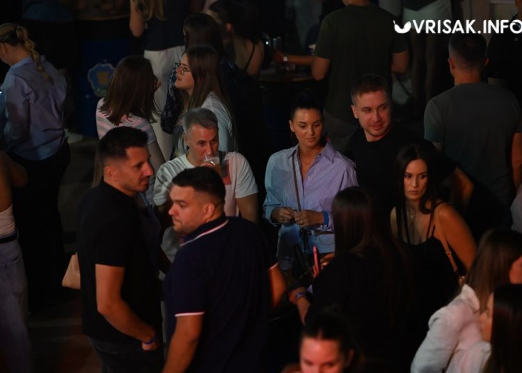 Prljavo kazalište rasplesalo Široki Brijeg na otvorenju Street Food Festa
