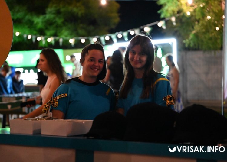 Prljavo kazalište rasplesalo Široki Brijeg na otvorenju Street Food Festa