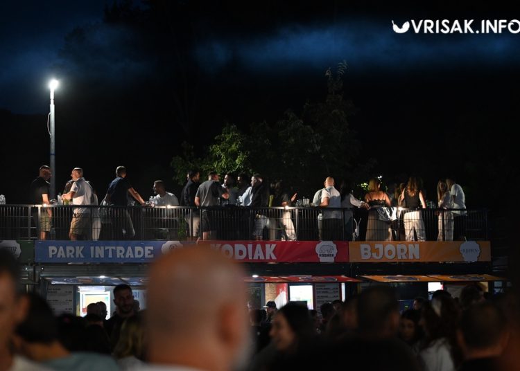 Prljavo kazalište rasplesalo Široki Brijeg na otvorenju Street Food Festa