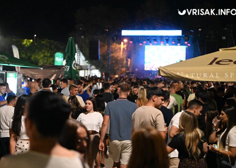 Prljavo kazalište rasplesalo Široki Brijeg na otvorenju Street Food Festa
