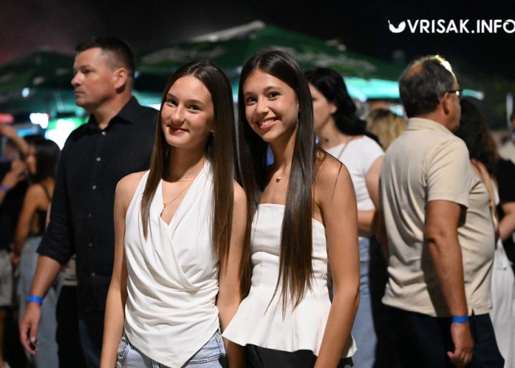 Prljavo kazalište rasplesalo Široki Brijeg na otvorenju Street Food Festa