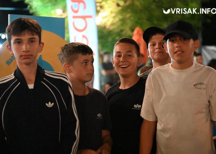 Prljavo kazalište rasplesalo Široki Brijeg na otvorenju Street Food Festa