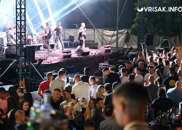 Prljavo kazalište rasplesalo Široki Brijeg na otvorenju Street Food Festa