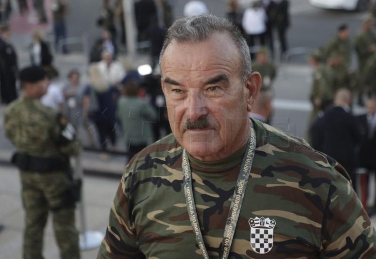Sud u Splitu oslobodio krivnje 13 pripadnika HOS-a zbog uzvika ‘Za dom spremni’