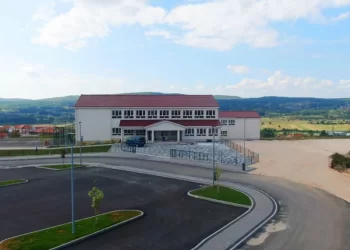 Općina Posušje dobila 320.000 eura za nastavak izgradnje školske sportske dvorane