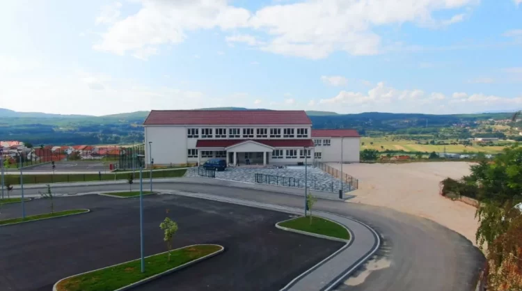 Općina Posušje dobila 320.000 eura za nastavak izgradnje školske sportske dvorane