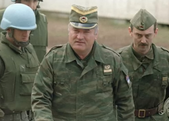 Ovo je jedna od najokrutnijih snimki ratnog zločinca Mladića: “Tuci Velešiće i Pofaliće…!”