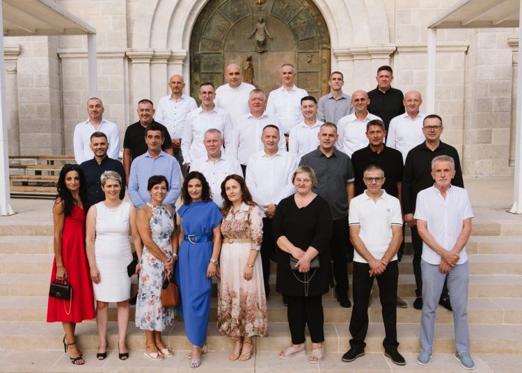 Obilježena 30. obljetnica mature Srednje strukovne škole Široki Brijeg