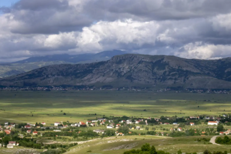 Tražite mir i autentičan odmor? Ovaj biser BiH nudi prirodu, povijest i domaće specijalitete