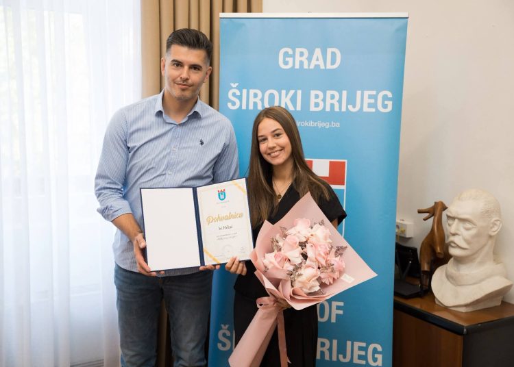 Gradonačelnik Širokog Brijega upriličio prijem za učenike generacije