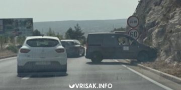 Gužve na pravcu Mostar – Široki Brijeg: Vozilo sletjelo s ceste u Međinama