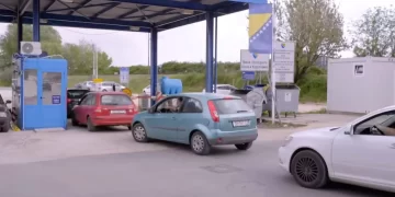 Na graničnom prijelazu u Hercegovini vozači preskaču kilometarske kolone: Dolazi do tučnjava