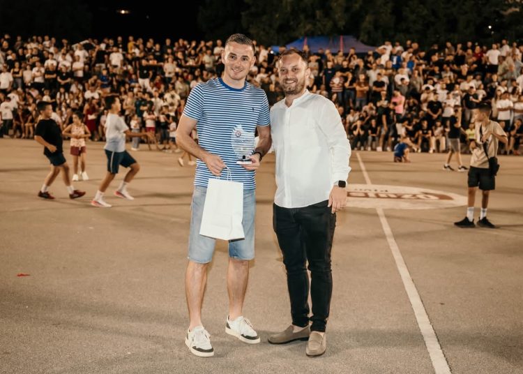 Čuvari tradicije: Široki Brijeg odao priznanje legendama MNL-a